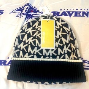 MICHEAL KORS Fall season 2021 Blk & Wht Hat GREAT GIFT FOR HER